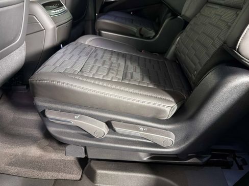 Used 2026 Cadillac Escalade Platinum Sport w/ LPO, ONYX Package image 32