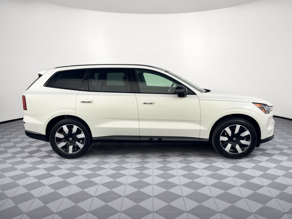 Certified 2025 Volvo EX90 Plus AWD/4WD image 8