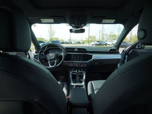 Used 2021 Audi Q3 2.0T Premium w/ Convenience Package AWD/4WD image 26