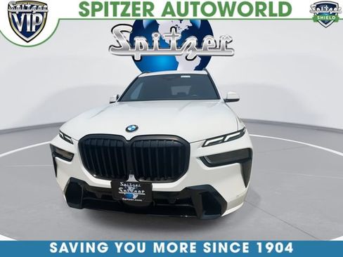 Used 2024 BMW X7 xDrive40i w/ Executive Package AWD/4WD image 3