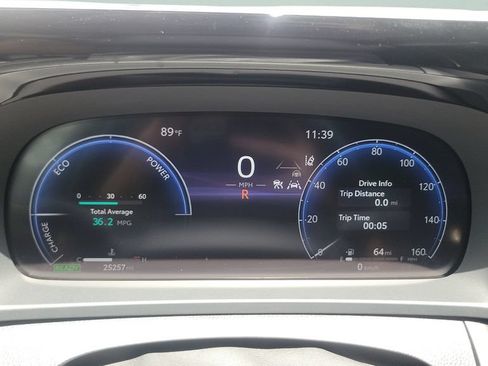 Certified 2023 Toyota Crown AWD/4WD image 23