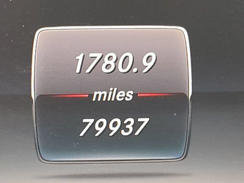 Used 2015 Mercedes-Benz S 550 Sedan image 4
