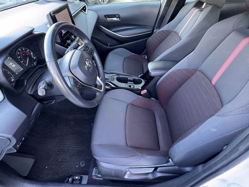 Used 2024 Toyota Corolla SE image 11