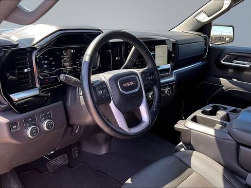 Used 2025 GMC Sierra 1500 SLT AWD/4WD image 19