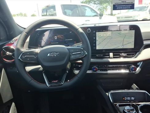 New 2027 Chevrolet Equinox RS w/ Convenience Package III FWD image 13