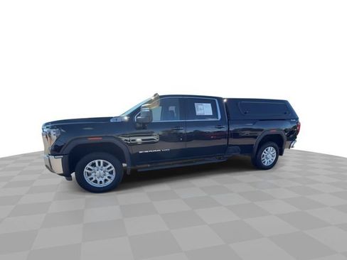 Used 2024 GMC Sierra 2500 SLE w/ SLE Value Package; AWD/4WD image 4