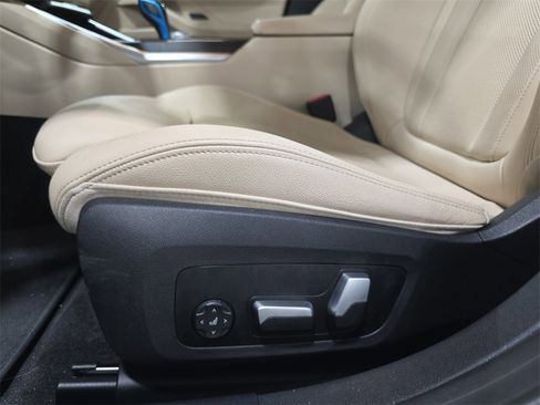 Certified 2023 BMW i4 eDrive40 image 24