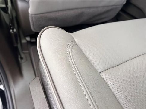 New 2026 GMC Yukon Elevation image 21