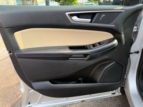 Used 2018 Ford Edge SEL w/ Equipment Group 201A AWD/4WD image 9