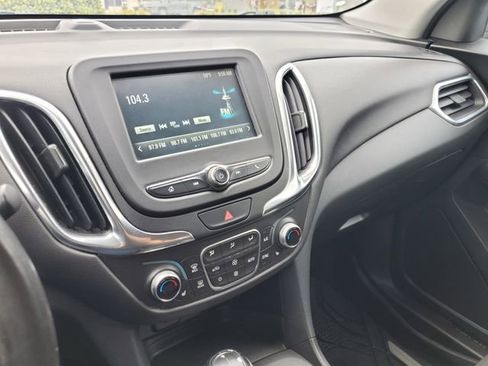 Used 2018 Chevrolet Equinox LT FWD image 24