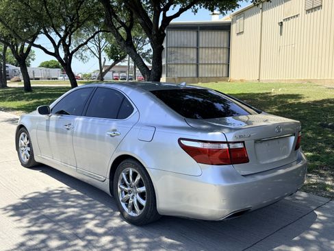 Used 2008 Lexus LS 460 RWD image 7