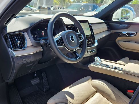 New 2026 Volvo XC90 B6 Ultra w/ Protection Package image 6