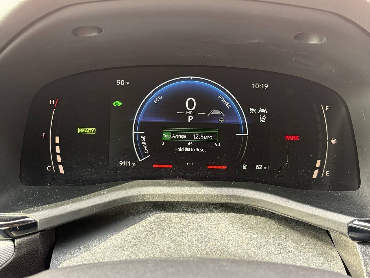 Used 2025 Toyota Camry LE w/ Convenience Package FWD image 2