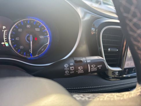 New 2026 Chrysler Pacifica Select w/ S Appearance Package FWD image 14