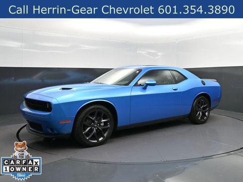 Used 2023 Dodge Challenger SXT w/ Blacktop Package image 3