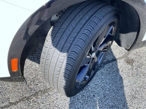 Certified 2024 Buick Envision Sport Touring image 23