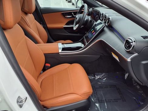 Used 2025 Mercedes-Benz C 300 4MATIC Sedan image 15