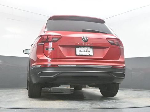 Used 2022 Volkswagen Tiguan SE FWD image 36