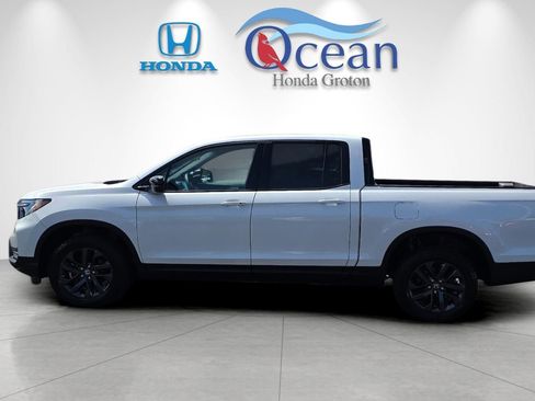 Used 2023 Honda Ridgeline Sport image 6