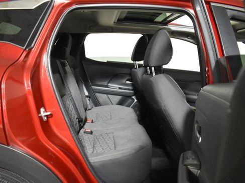 Certified 2025 Nissan Kicks SV w/ SV Premium Package AWD/4WD image 29