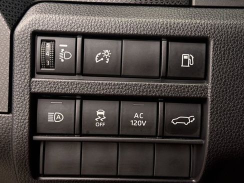 Used 2025 Toyota 4Runner Limited image 19