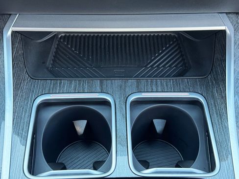 Used 2023 BMW i7 xDrive60 w/ Executive Package 2 image 34