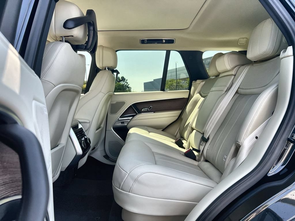 New 2026 Land Rover Range Rover SE AWD/4WD image 15