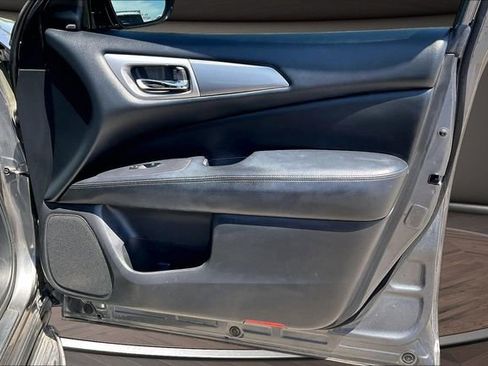 Used 2017 Nissan Pathfinder SL w/ SL Tech Package FWD image 22