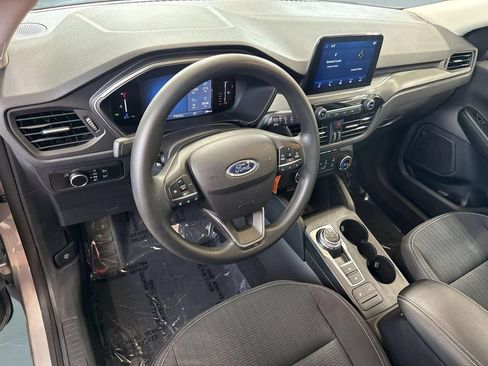 Used 2023 Ford Escape FWD image 11