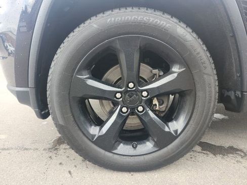 Used 2020 Jeep Grand Cherokee Limited image 9