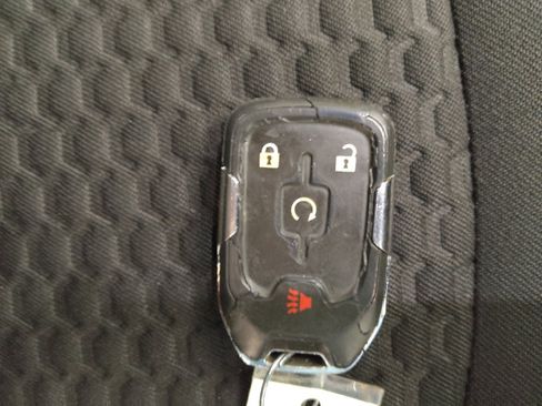 Used 2021 GMC Terrain SLE w/ Driver Convenience Package FWD image 32