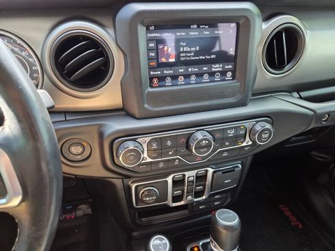 Used 2020 Jeep Gladiator Sport w/ Quick Order Package 24S AWD/4WD image 21
