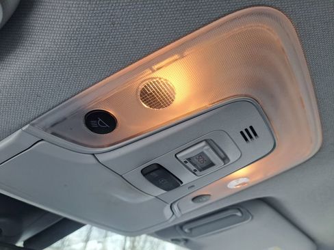 Used 2022 Toyota Prius Prime XLE image 31