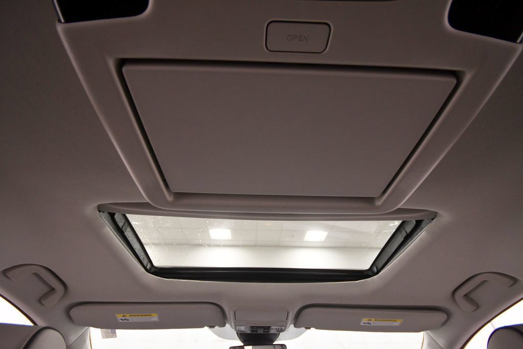 New 2027 Honda Odyssey Elite image 16