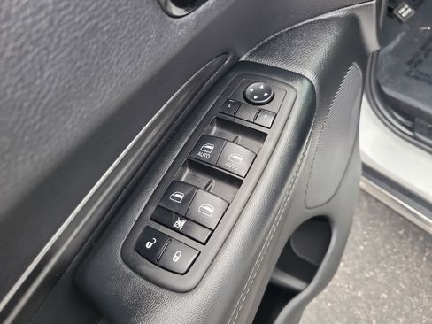 Used 2023 Dodge Durango SXT image 16