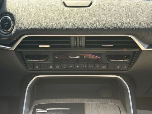 Used 2024 MAZDA CX-90 Plug-In Hybrid w/ Preferred AWD/4WD image 23