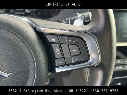 Used 2018 Jaguar F-PACE R-Sport image 4