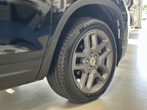 Used 2023 Honda Passport EX-L image 27