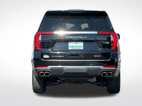 Used 2025 GMC Yukon Denali AWD/4WD image 4