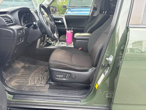 Used 2021 Toyota 4Runner Trail Special Edition AWD/4WD image 9