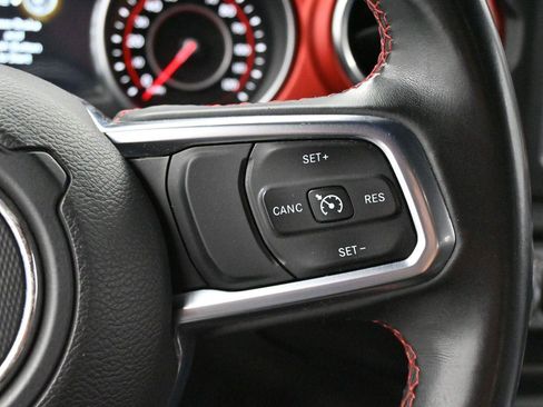 Used 2018 Jeep Wrangler Unlimited Rubicon AWD/4WD image 17
