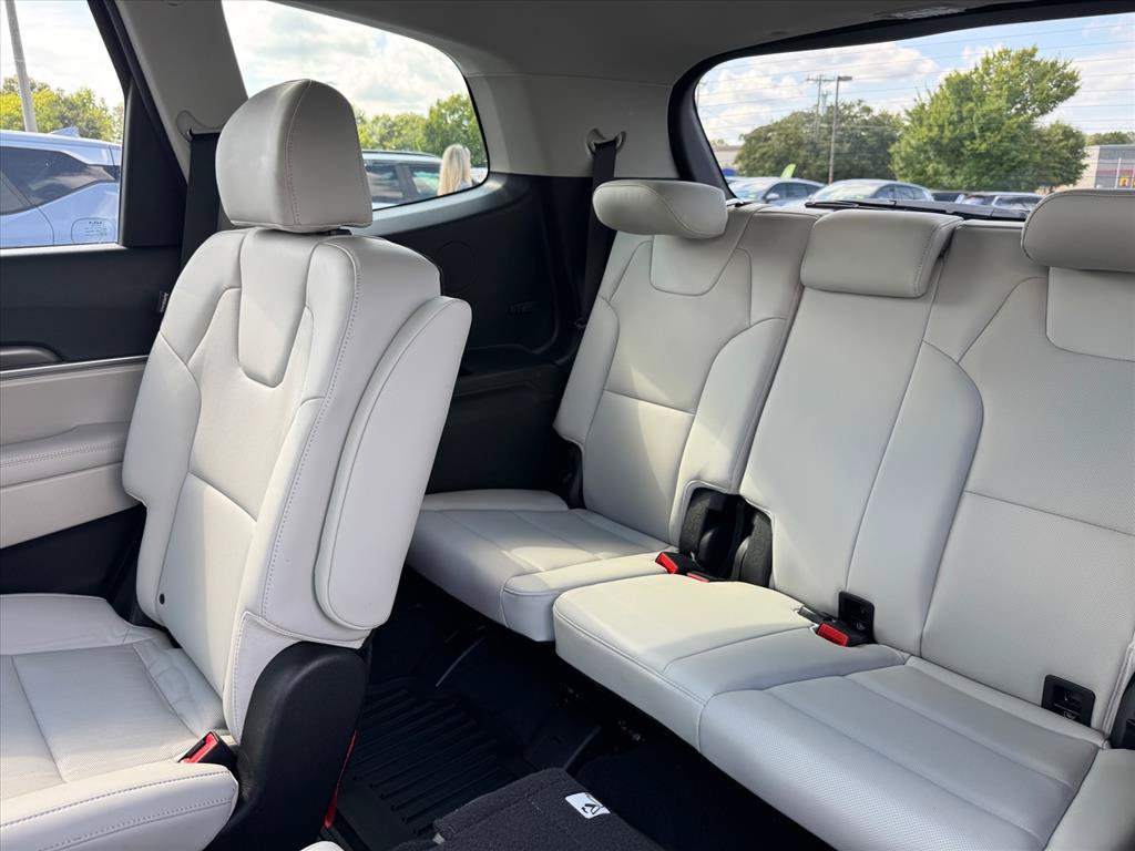 Certified 2025 Kia Telluride S AWD/4WD image 13