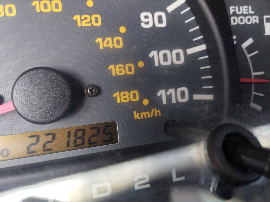 Used 2000 Toyota 4Runner Limited AWD/4WD image 24