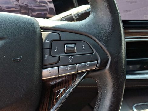 Used 2023 Cadillac Escalade Premium Luxury AWD/4WD image 21