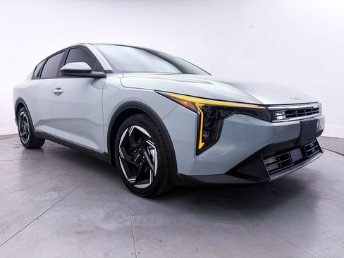Used 2025 Kia K4 EX FWD image 10