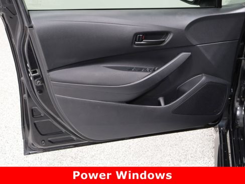 Used 2024 Toyota Corolla LE image 12