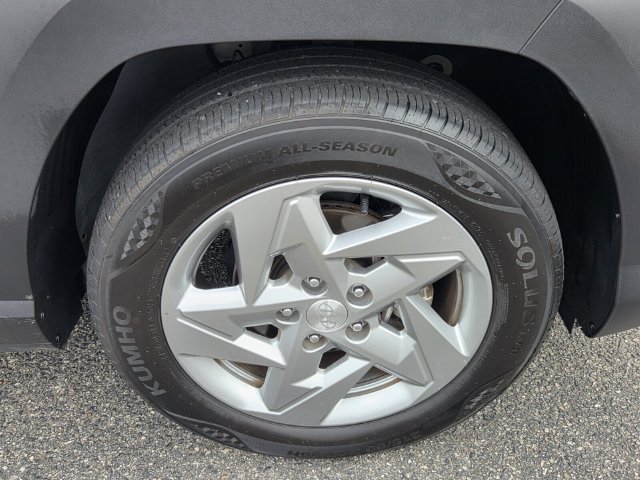 Used 2025 Hyundai Kona SE FWD image 8