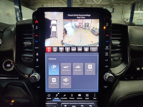 Used 2025 RAM 3500 Limited image 23