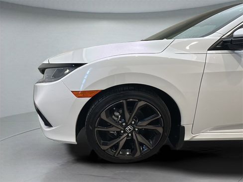 Used 2019 Honda Civic Sport image 3
