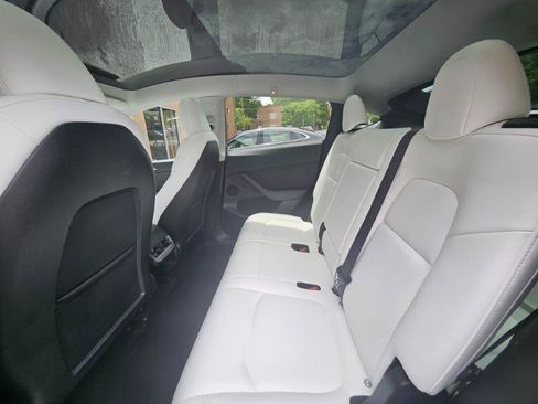 Used 2023 Tesla Model Y AWD image 61